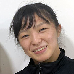 川井 友香子